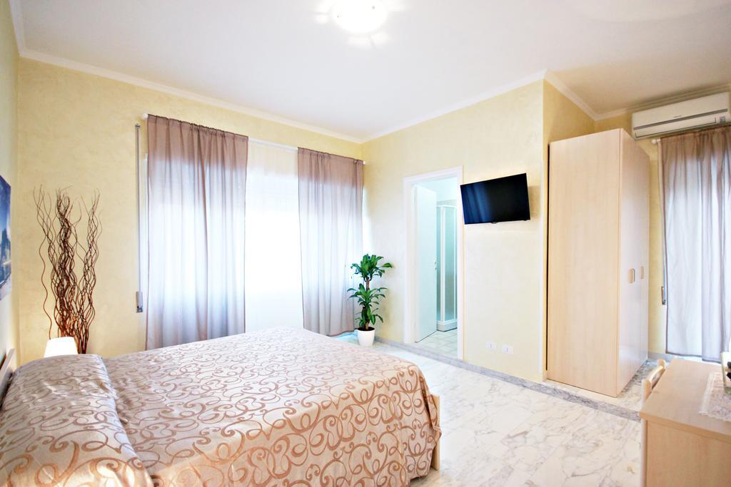 Guesthouse Holiday And Rome Room photo